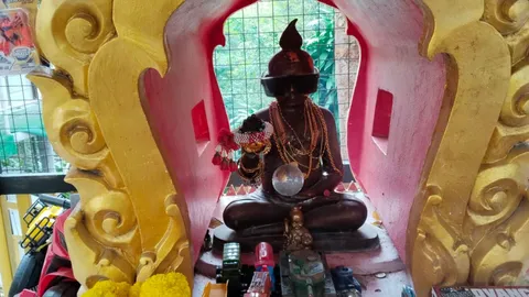 วันหยุดคึกคัก แห่ขอโชค "กุมารโข่ง" วัดเขาไม้แดง จุดธูปลุ้น "เลขเด็ด 16/12/68"