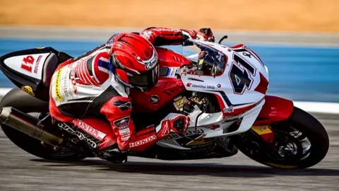 “นครินทร์” ทะยานคว้าอันดับ 1 Asia Road Racing 2025 ซ้อมแรก สนามสุดท้าย