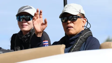 ในหลวง เสด็จฯไปส่ง “พระราชินี” เข้าร่วมการแข่งขันเรือใบนานาชาติ ครั้งที่ 37