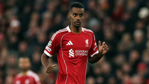 รู้ตัวดี! อิซัค พูดตรงๆ ถึงฟอร์มตัวเอง หลังย้ายมาด้วยค่าระดับสถิติ แต่ผลงานยังไม่เข้าเป้า