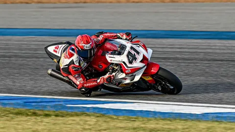 พร้อมลุยเต็มที่ "นครินทร์" คว้ากริดสตาร์ตเดือด FIM Asia Road Racing Championship 2025 สนามที่ 6