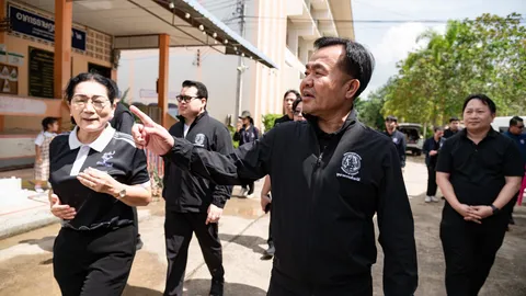 “ยศสิงห์” ลงหาดใหญ่ พุ่งเป้าฟื้นฟูโรงเรียนและครอบครัวหลังน้ำท่วม