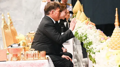 ในหลวง-พระราชินี เสด็จฯ ไปทรงเปิดการแข่งขันกีฬาซีเกมส์ ครั้งที่ 33 ณ ราชมังคลากีฬาสถาน