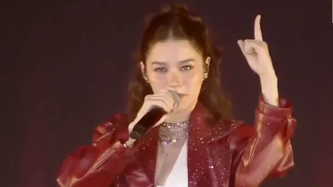 มาแล้ว วี วิโอเลต โพสต์ทันควัน กรณีเสียงเพี้ยนใน พิธีเปิดซีเกมส์ 2025