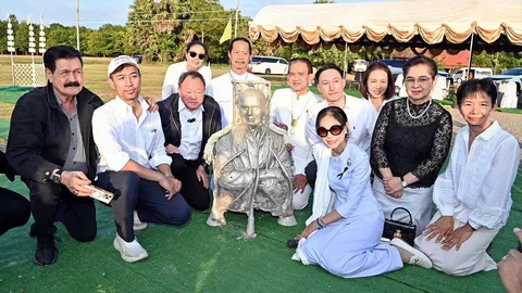 "ดวงเดือน" เดินหน้าทำพิธีเททองหล่อรูปเหมือน "เอก สรพงศ์" สุดอึ้ง! เกิดปรากฏการณ์อาทิตย์ทรงกลด