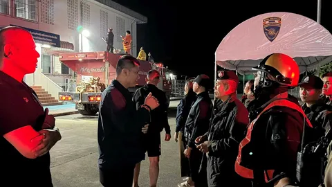 สลายม็อบ "แก๊งจีนเทา" ก่อเหตุจลาจลในห้องกัก ตม.