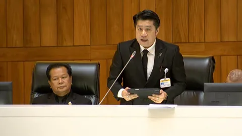 สว.หวั่นข้อครหาแก้รัฐธรรมนูญ ขอถอน 3 ข้อ ให้ตั๋วพิเศษ สว.อยู่ยาว หวั่นถูกมองแฝงวาระซ่อนเร้น 