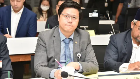 “คุณากร” ประกาศเลือกตั้งครั้งหน้า ขอสู้ต่อ ไม่สนพรรคประชาชนส่งสัญญาณอาจไม่ส่งลงเลือกตั้ง