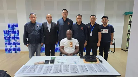 สืบ ตม.รวบชาวไนจีเรียค้ายาเสพติด ให้กลุ่มนักท่องเที่ยวชาวต่างชาติ ย่านซอยอินทามระ