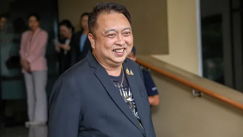 “สุชาติ” ปัดเอี่ยว “เบน สมิธ” หลัง“โรม” พาดพิง ยืนยันไม่เคยรู้จักกัน ท้าเปิดหลักฐาน