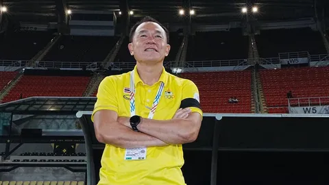 โค้ชวัง พอใจ ทีมชาติไทย ถล่ม สิงคโปร์ ลิ่วรอบรองฯ ฟุตบอลชายซีเกมส์ 2025