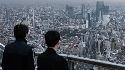 ช็อก หนุ่มญี่ปุ่น โดดตึกสำนักงาน “ทีวี อาซาฮี” ดับ โดนคนด้านล่างบาดเจ็บ