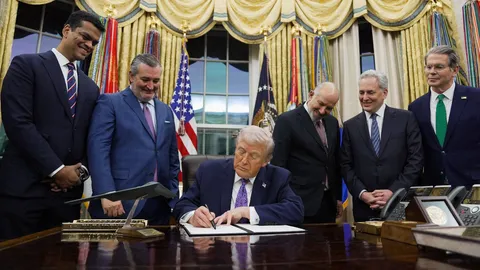 ทรัมป์ลงนามคำสั่งบริหาร เดินหน้าควบคุมกฎหมาย AI ระดับรัฐ ตั้งเป้ามาตรฐานเดียวทั่วประเทศ