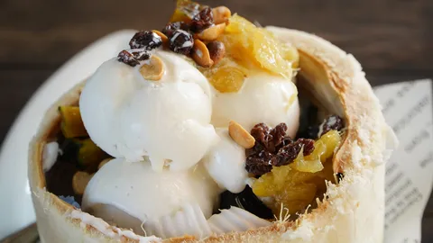 เซินไอติมกะทิสด สายหวานต้องเจิม ไอติมกะทิเครื่องแน่น วิวทุ่งนา ราคาเริ่มแค่ 25 บาท