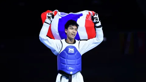 วันนี้ที่รอคอย "สิรวิชญ์" ปลดล็อกเหรียญทองแรกในชีวิต หลังคว้าชัยเทควันโดซีเกมส์ 2025