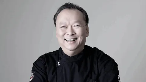 สุดเศร้า "เชฟสมศักดิ์ รารองคำ" นายกสมาคมเชฟประเทศไทย จากไปอย่างสงบ