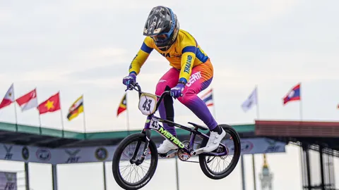 “โกเมธ” ผงาดคว้าทอง BMX ตามคาด “พุทธภูมิ” ก็ไม่น้อยหน้าได้เหรียญเงิน