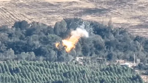 กองทัพอากาศไทยส่ง F-16 พร้อมไข่เต็มท้อง โจมตีคลังอาวุธฝั่งกัมพูชา