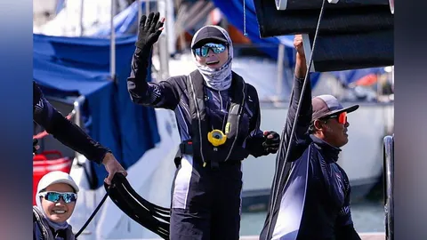 ทีมเรือใบราชินี คะแนนนำอันดับ 1 ทรงพระปรีชา มีแผนกลยุทธ์นำฝ่าคลื่นลม