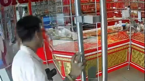 รวบหนุ่มหัวใส ทองเก๊ 5.2 แสน ไปจำนำ ตบตา ย่ามใจทำ 7 ครั้ง