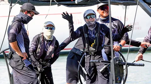 ลุ้นทีมเรือใบ "พระราชินี" ทำคะแนนนำ กลยุทธ์เฉียบบุกฝ่าคลื่นลม แข่งเรซที่ 4-5