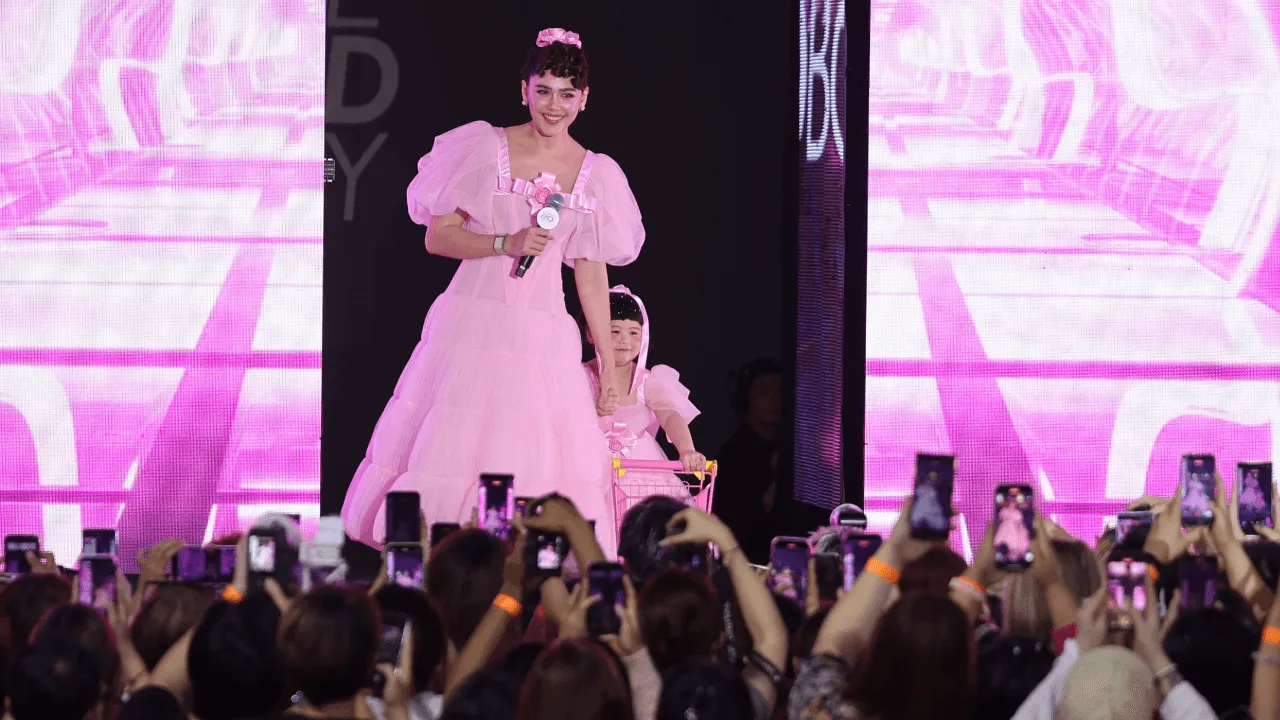 ชมพู่ อารยา เปิดบริษัท ชีเสิร์ฟ ให้น้องเกล ค่าตัวสูงกว่าแม่ ปีหน้างานมารัวๆ