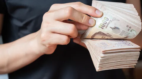 ปีใหม่เงินสะพัด แบงก์ชาติเตรียม 7 หมื่นล้าน สำรองธนบัตร รองรับประชาชนแห่ถอนใช้จ่าย