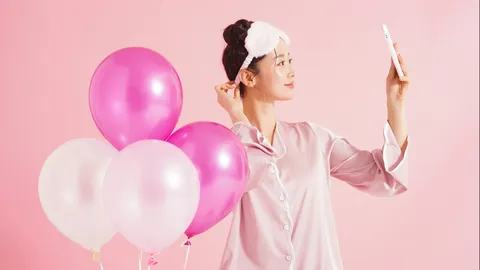 รวมไอเดีย “เคาท์ดาวน์ฉบับ Introvert” ข้ามปี 2025 แบบตะโกนว่า ฉันมีความสุข