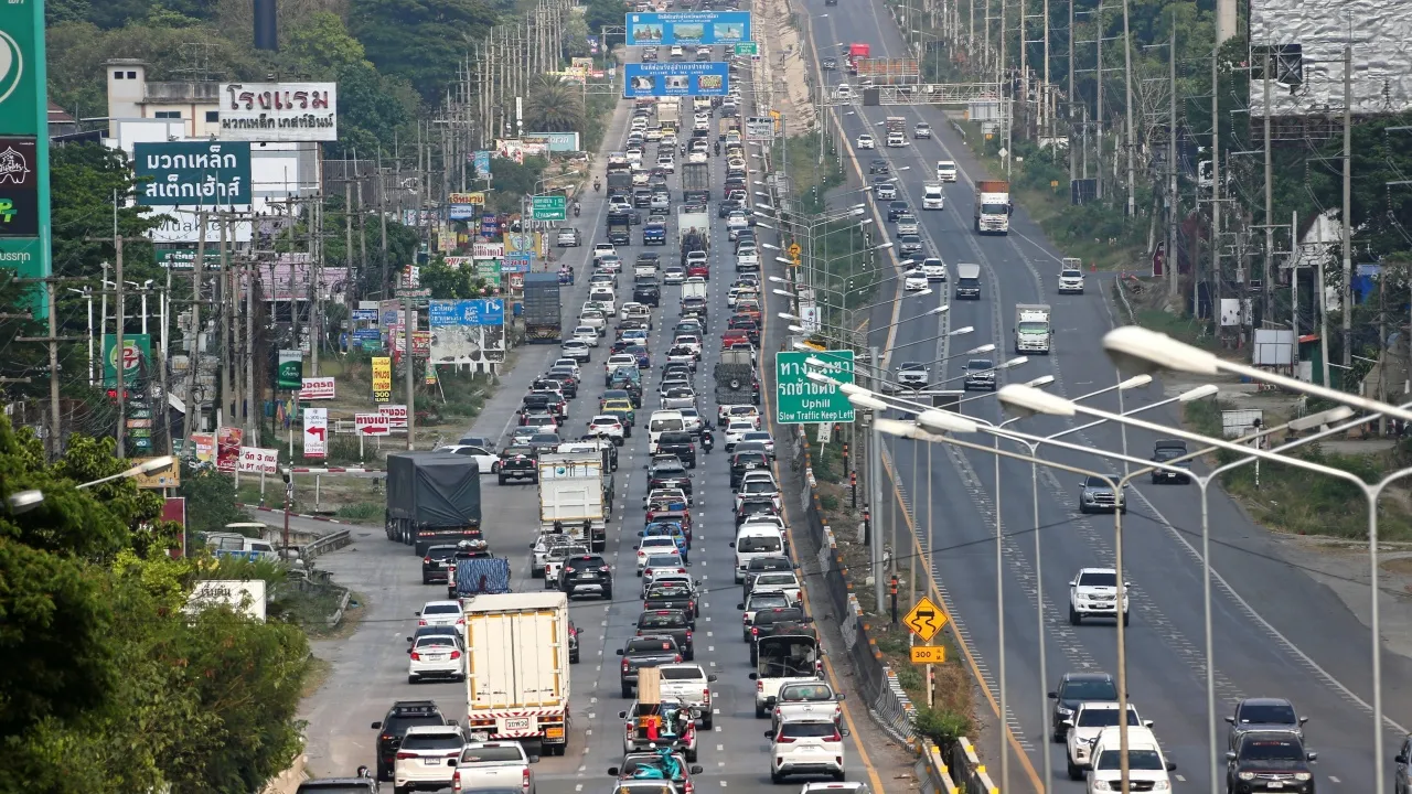 อัปเดตเส้นทางเลี่ยงรถติดปีใหม่ 2569 หยุดยาว 5 วัน วางแผน-เผื่อเวลาก่อนเดินทาง