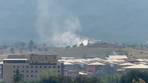 ทางการเมียนมา ยังระเบิด “เคเคปาร์ค” ต่อเนื่อง กระทบหลังคาบ้านคนไทยสั่นสะเทือน