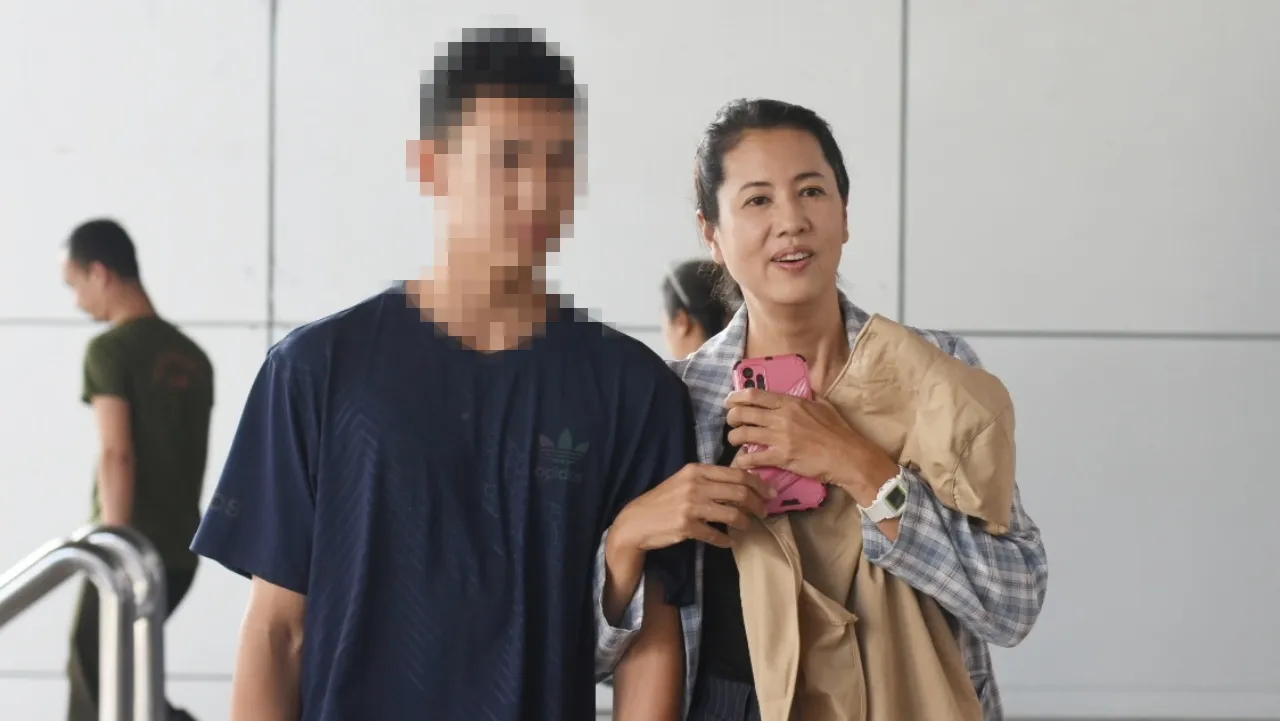 ศาลยกฟ้อง “ปารีณา” ไม่ผิดคดีหมิ่นฯ “วีระ สมความคิด”