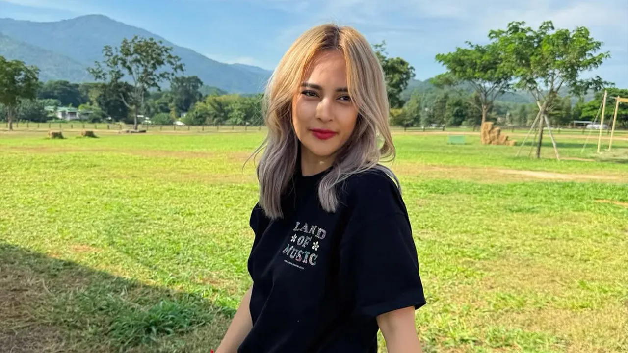 นานา ไรบีนา หยุดขายของชั่วคราวเพื่อตอบคอมเมนต์ชาวเน็ต หลังถูกแซะรับบทเหยื่อ