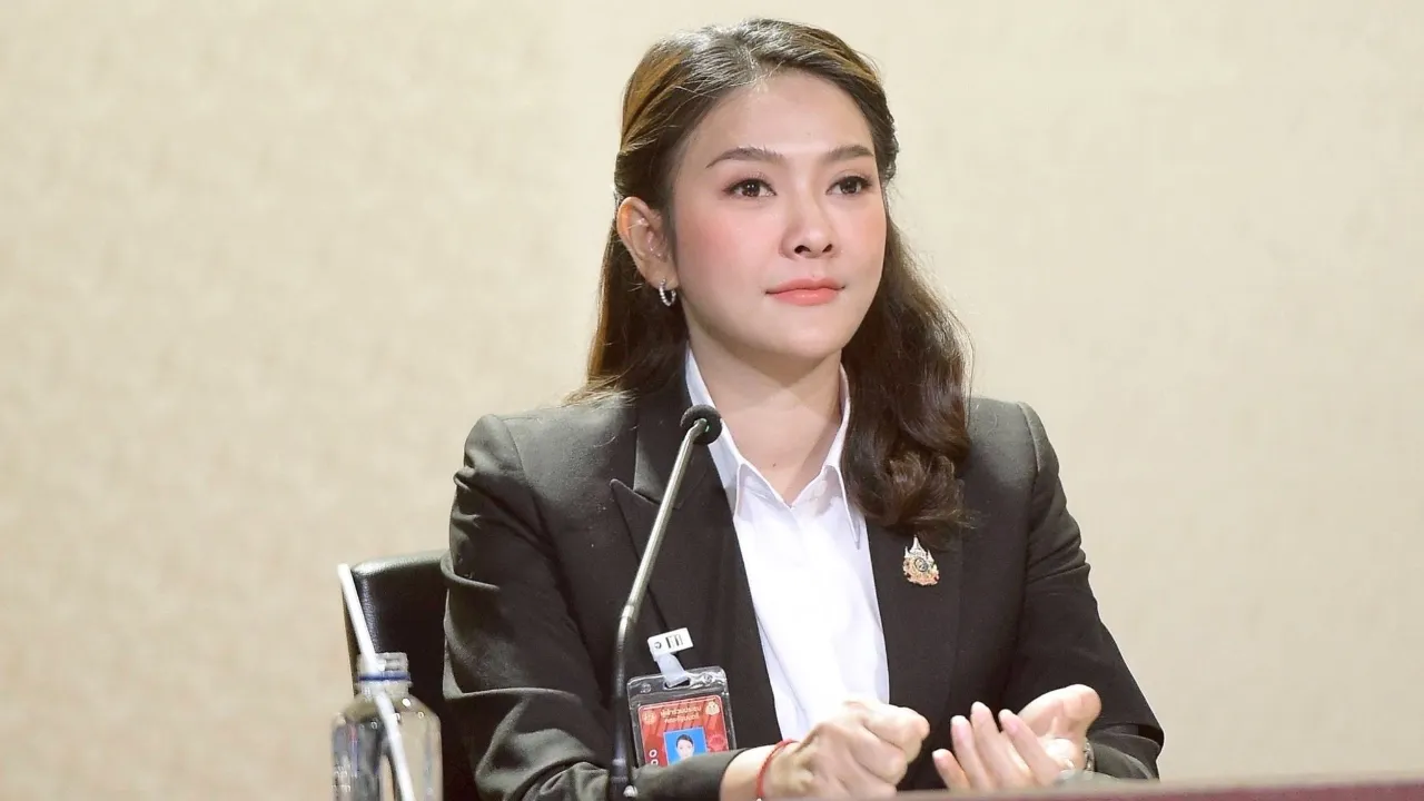 รัฐบาลเตือนผู้กู้ กยศ. กว่าแสนราย เร่งชำระหรือปรับโครงสร้างหนี้ภายใน ธ.ค.นี้ 