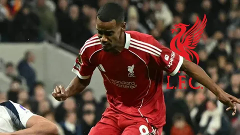 ดีลเร่งด่วน ลิเวอร์พูล เตรียมคว้า "แนวรุกฝีเท้าเดือด" ทดแทน อิซัค