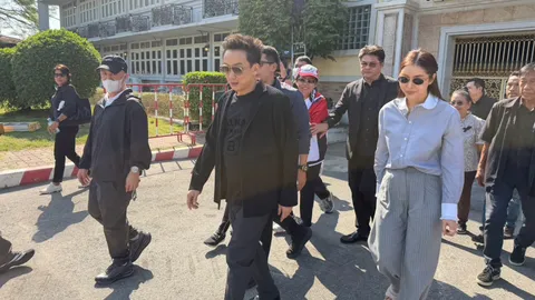 "ทักษิณ" ฝาก "พานทองแท้" ให้กำลังใจ "ยศชนัน" แคนดิเดตนายกฯ เพื่อไทย 