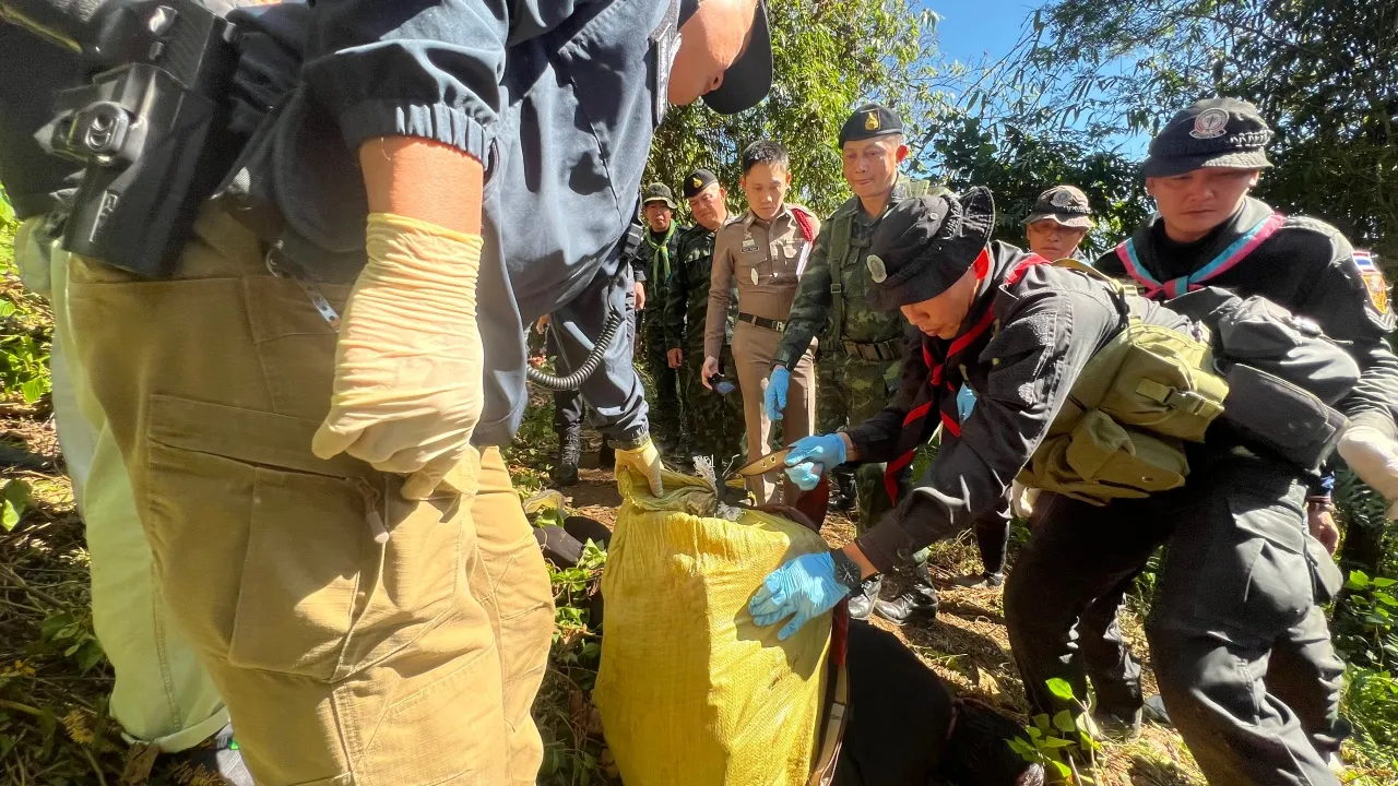 ทหารพรานปะทะแก๊งค้ายา วิสามัญดับ 3 ราย พบเป้บรรจุยาบ้า 5 แสนเม็ด