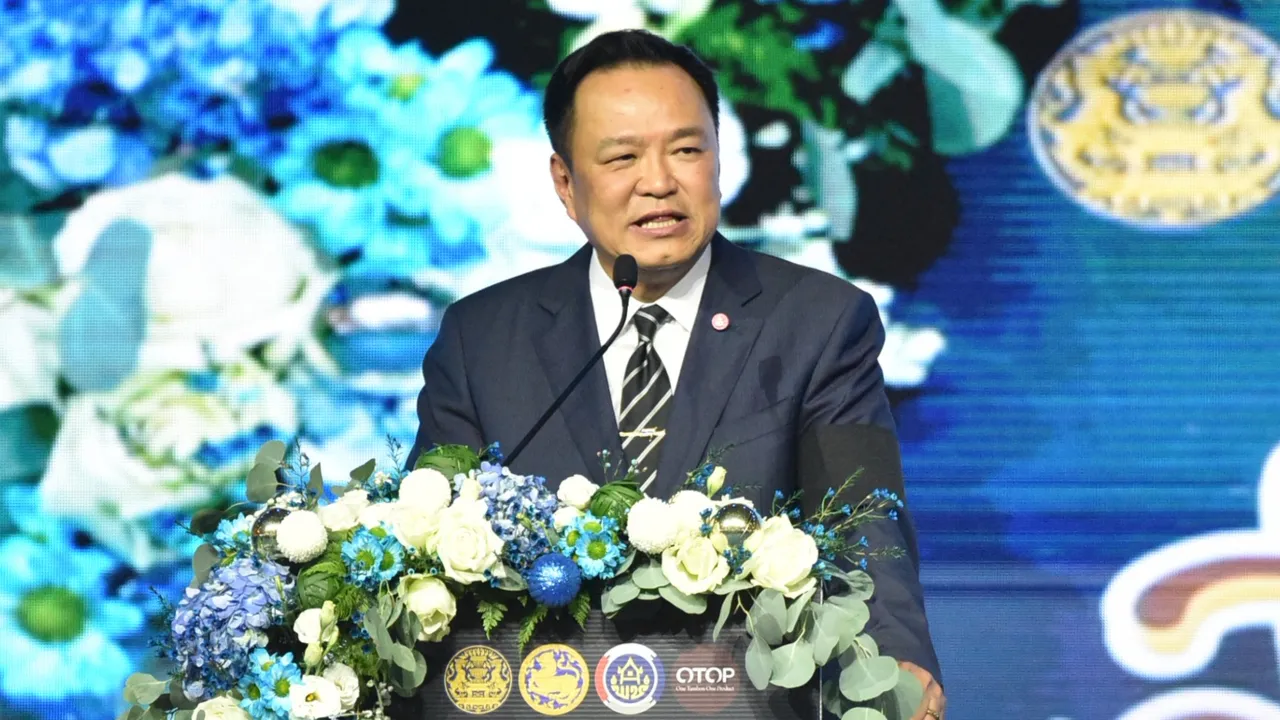 นายกฯ เปิดงาน “OTOP City 2025” ชวนคนไทยรวมพลังอุดหนุนสินค้าช่วยเหลือเพื่อนร่วมชาติ