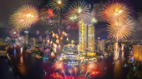 รอบรั้วการตลาด : CNN เลือกไอคอนสยาม เป็นฐานถ่ายทอดสด New Year’s Eve 2025