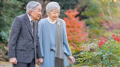 สมเด็จพระจักรพรรดิอากิฮิโตะ จักรพรรดิพระองค์ก่อนของญี่ปุ่น ทรงเจริญพระชนมายุ 92 พรรษา