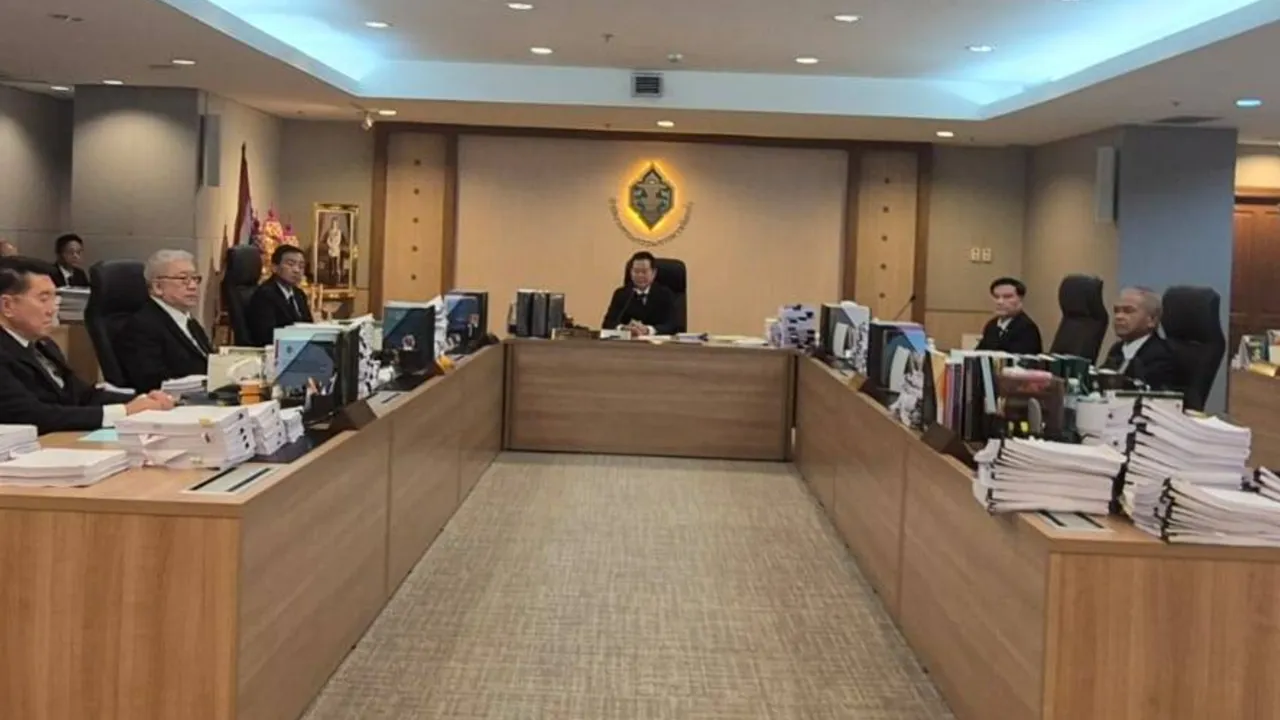 กกต.ชงศาลฎีกา ฟันอาญา-เพิกถอนสิทธิ 3 คนกลาง เอื้อทุจริตเลือก สว.