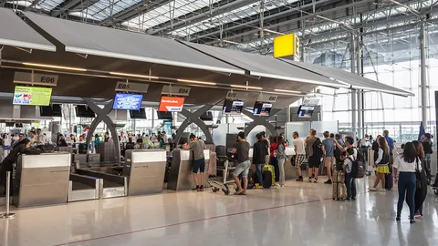 กพท. ปลื้มยอดคนบิน ธ.ค. 68 เฉียด 5 แสน/วัน เส้นทางจีนฟื้นตัว 75% เข้มราคาตั๋วปีใหม่