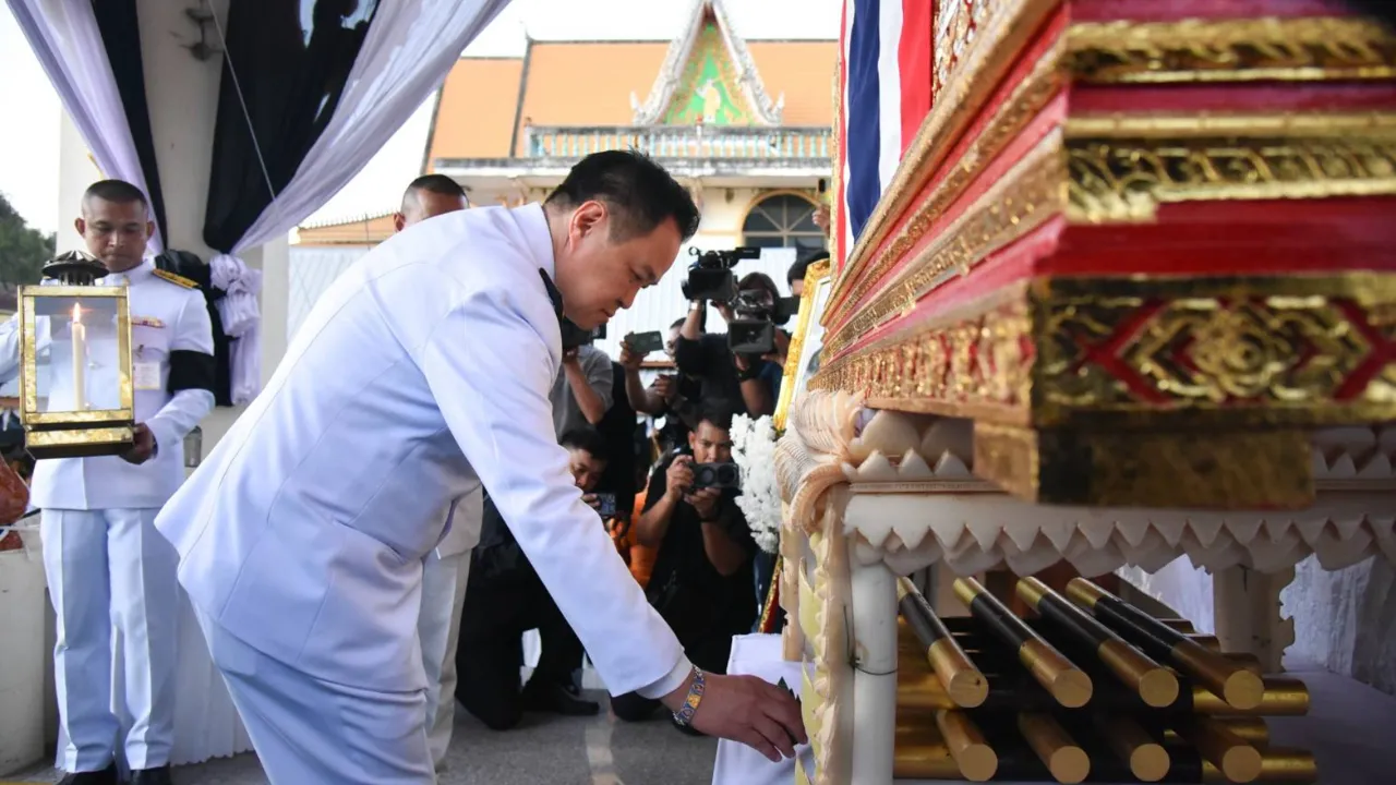 “อนุทิน” ประธานพิธีพระราชทานเพลิงศพ จ.ส.อ.สำเริง ทหารกล้าผู้พลีชีพจากเหตุชายแดน