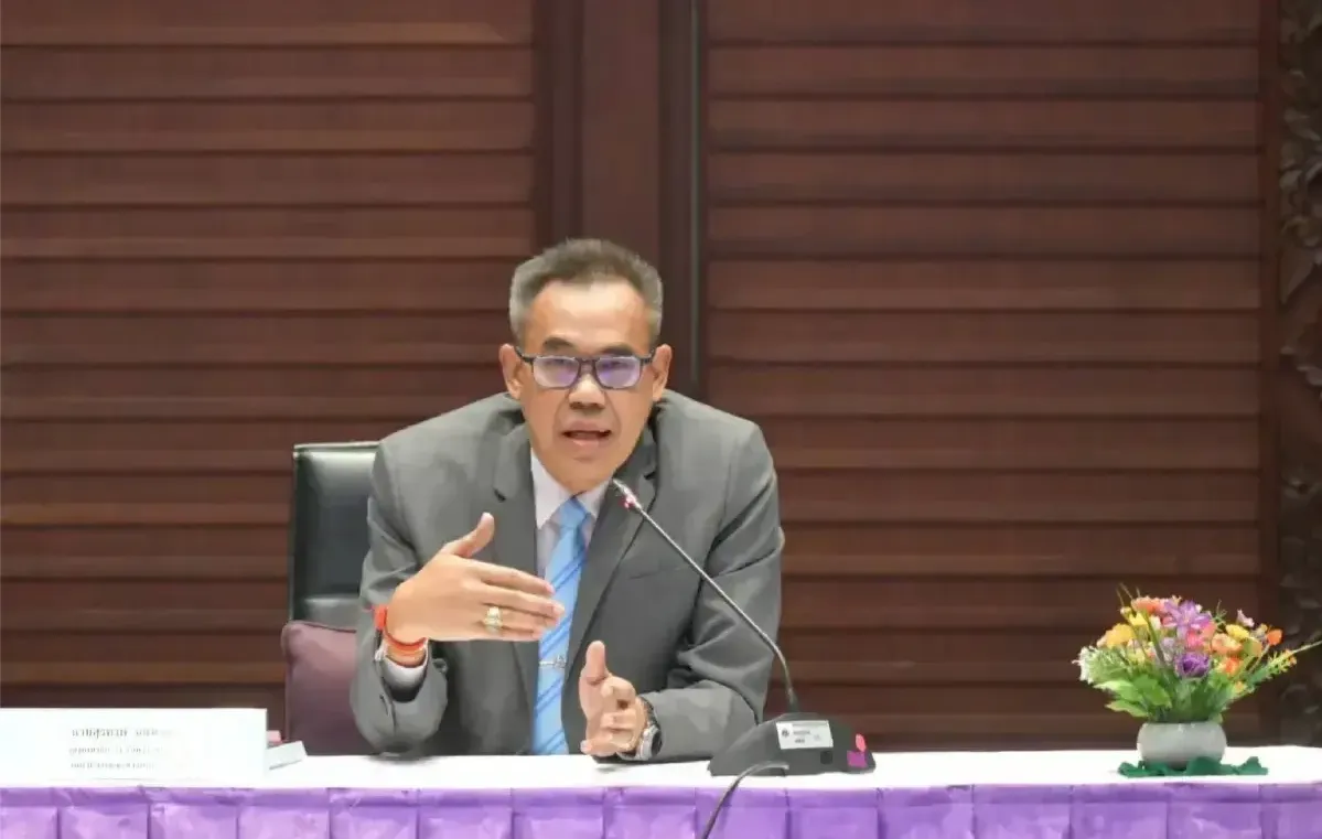 ป.ป.ช. เลื่อนลงมติคดี 44 อดีต สส.ก้าวไกล หลังผู้ถูกกล่าวหายื่นร้องขอความเป็นธรรม