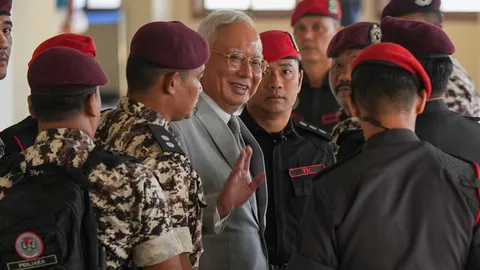 ศาลมาเลเซียตัดสิน "นาจิบ ราซัค" ผิดฐานใช้อำนาจมิชอบ คดีทุจริตกองทุน 1MDB