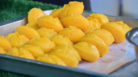 ขนมตาลทิพย์ เจ้าดังเพชรบูรณ์ การันตีเนื้อนุ่ม ใช้ตาลแท้จากเพชรบุรี ลูกค้าจองคิวแน่น