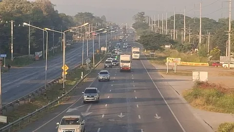 ทยอยออกต่างจังหวัด ถนนมิตรภาพ-มอเตอร์เวย์ M6 การจราจรคล่องตัว ไม่มีรถติดสะสม