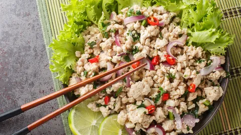 9 เมนูลดน้ำหนัก มื้อเที่ยงทำง่าย อร่อย และผอมได้ไม่ต้องอด