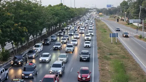 ถนนสายเอเชีย ขาเข้ากรุงเทพฯ ช่วง จ.อ่างทอง รถหนาแน่นทุกช่องทาง สลับหยุดนิ่ง