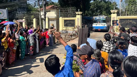 เมียนมานิรโทษกรรมผู้ต้องขังกว่า 6,000 ราย รับ 78 ปีวันประกาศเอกราช 