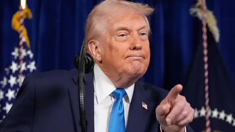 ทรัมป์หั่นงบฯ บริการสังคม 5 รัฐเดโมแครต 1 หมื่นล้านดอลลาร์ อ้างทุจริต